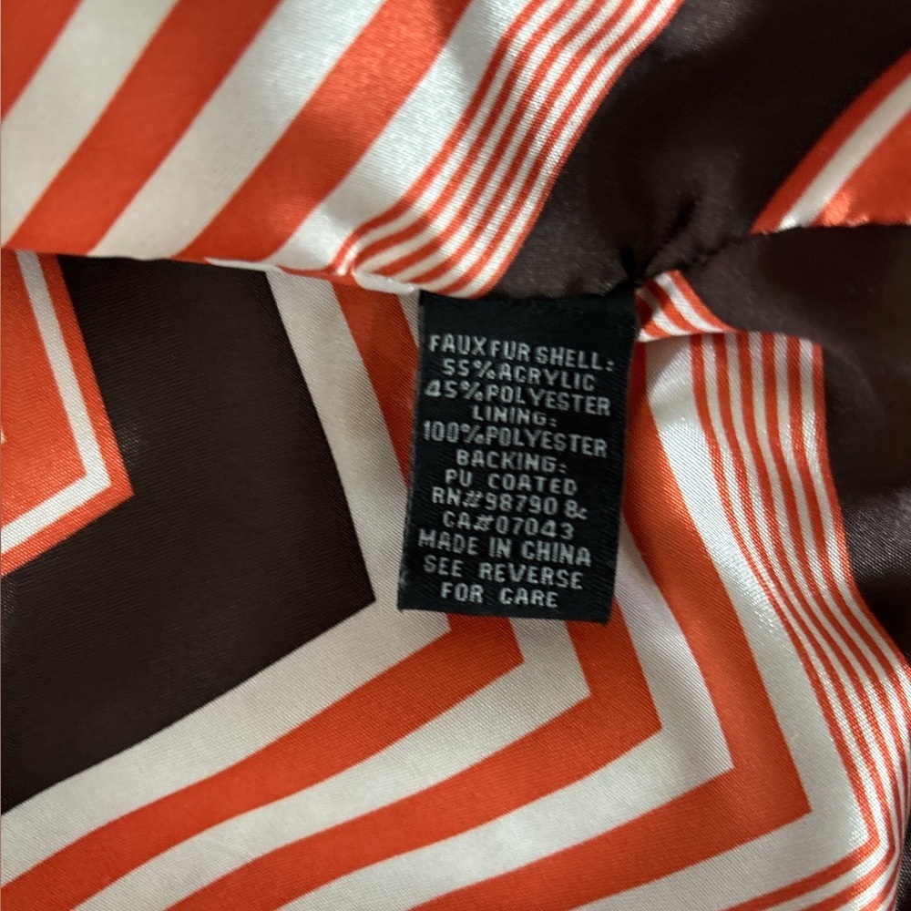 DOLLHOUSE Outerwear Vintage faux fur coat, cream color, sz XL,snap button front - Picture 6 of 6